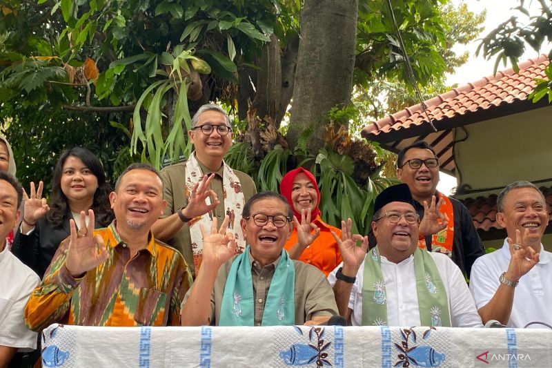 Pramono Anung dan Rano Karno mendeklarasikan kemenangan satu putaran