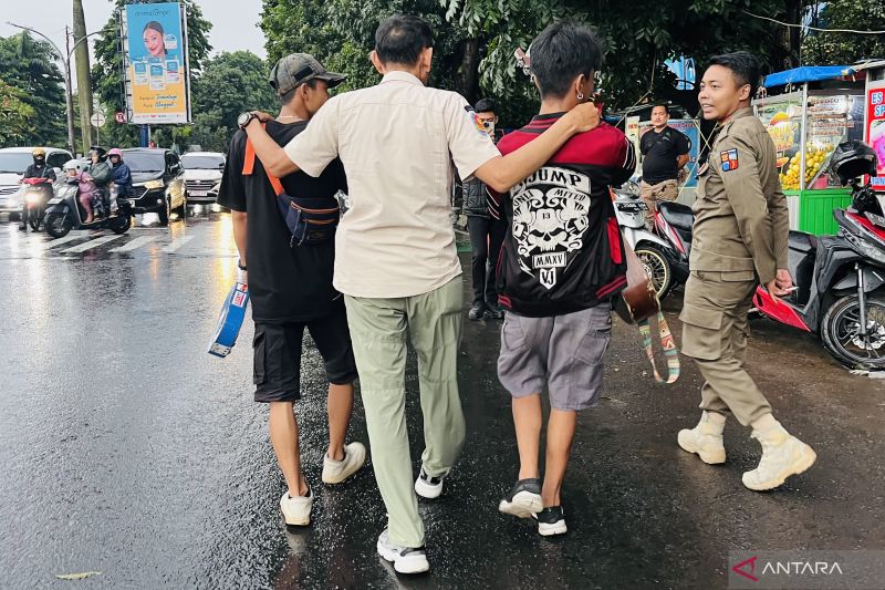 Satpol PP Kota Bogor razia pengamen yang ganggu trantibum