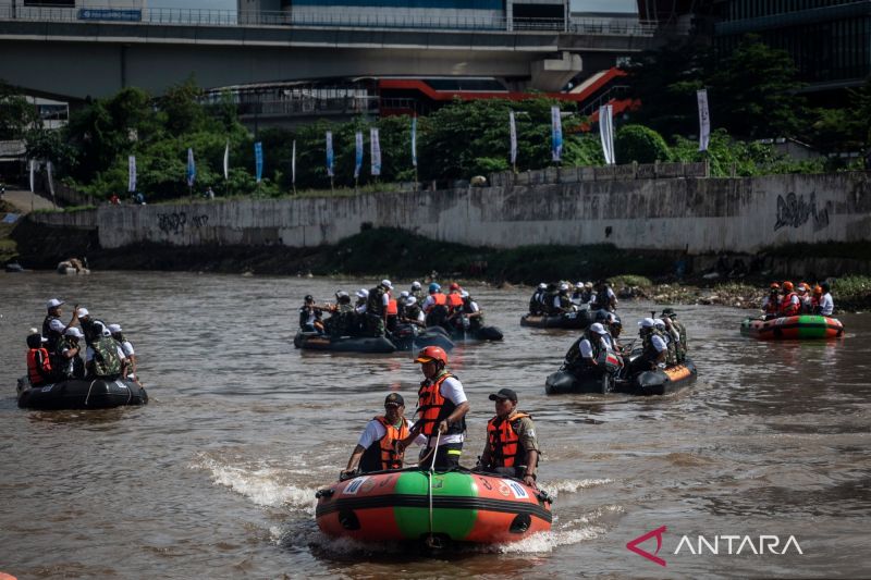 Susur sungai peringati Hari Bakti Pekerjaan Umum