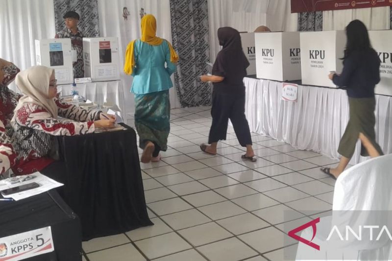 KPU Sukabumi sebut dua petugas penyelenggara pemungutan suara meninggal