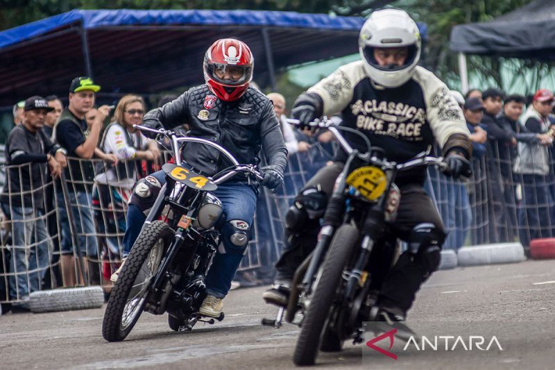 Balapan motor klasik di Kota Cimahi