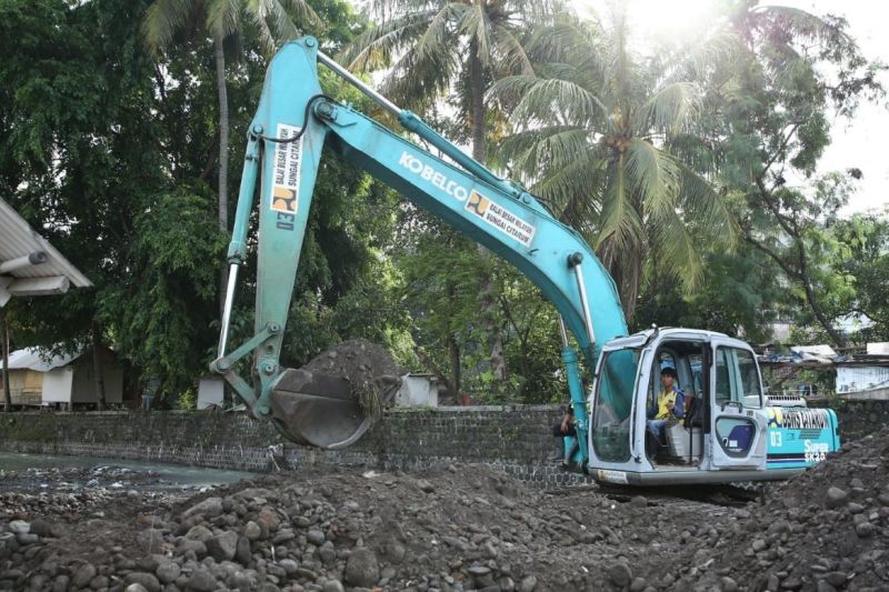 Wamen PU menargetkan penanganan darurat di Sukabumi selesai 2 pekan