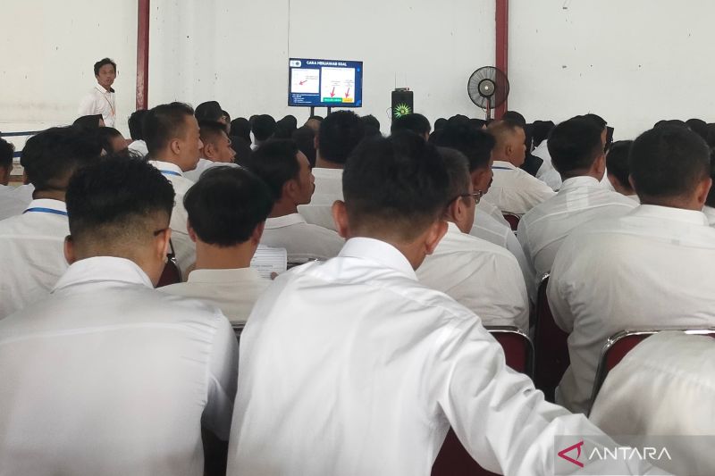 2.500 guru honorer Garut ikut tes PPPK memperebutkan 600 kuota