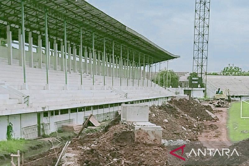 Lamban pengerjaannya, kontraktor proyek renovasi stadion Karawang malah ajukan peristiwa kompensasi