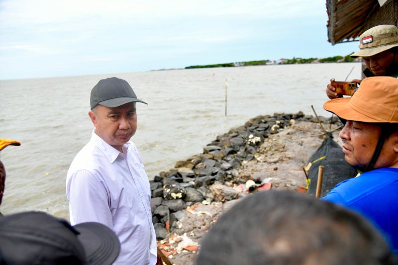 Pemprov Jabar segera bangun tanggul geobag atasi banjir rob di Subang