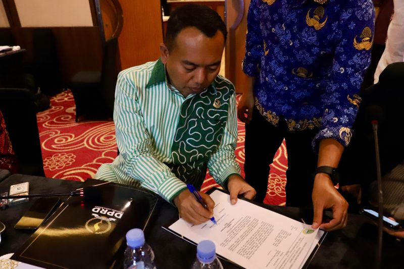 DPRD pilih 8 nama terbaik calon anggota KI Jabar