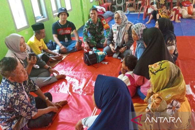 Dinkes Cianjur pastikan layanan kesehatan bagi pengungsi tetap jalan