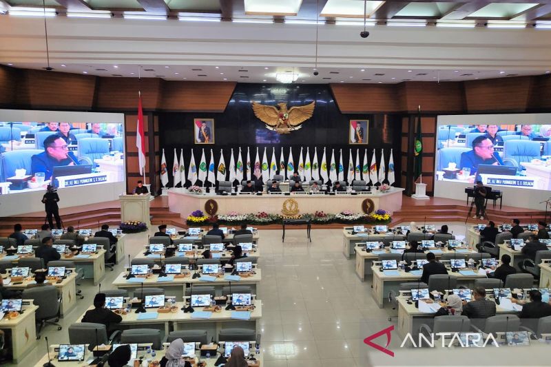 3 Perda Jabar disahkan dalam sidang paripurna DPRD