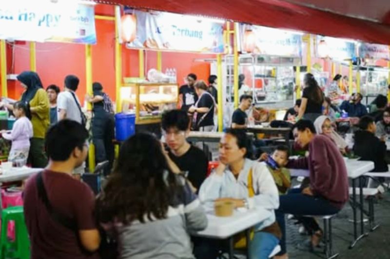 Sentra kuliner hadir di pusat kota Karawang