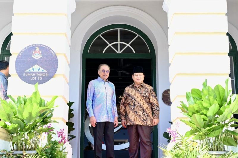 Pertemuan Presiden Prabowo dan PM Anwar di Rumah Tangsi