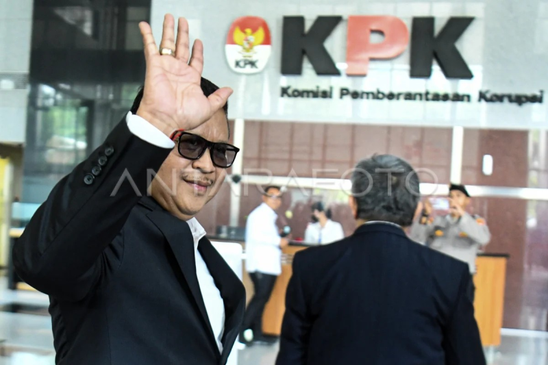 KPK periksa Hasto Kristiyanto