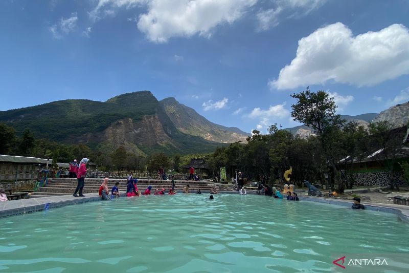 Pj Bupati minta semua kalangan ciptakan pariwisata nyaman di Garut