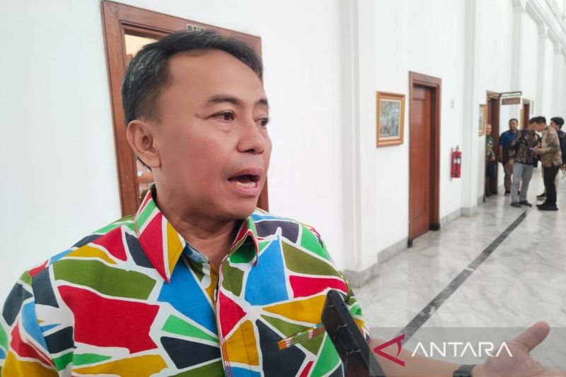 Jawa Barat targetkan efisiensi APBD 2025 hingga Rp2 triliun