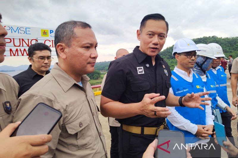 AHY membuka kemungkinan tarif tol didiskon pada libur Lebaran 2025