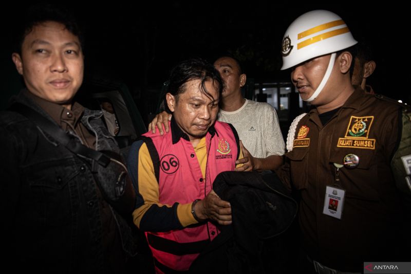 Kejati Sumsel tangkap buronan korupsi dana pencegahan COVID-19