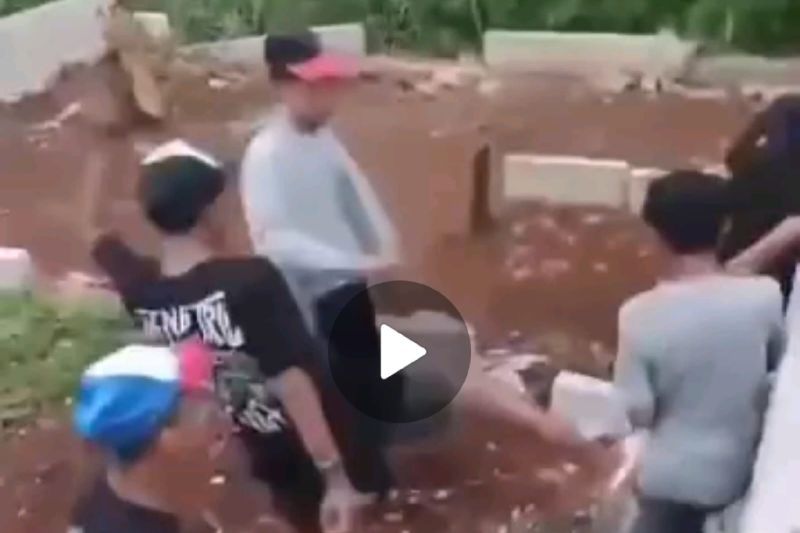 Viral siswa SMP di Kota Bandung dikeroyok, korban teriak 
