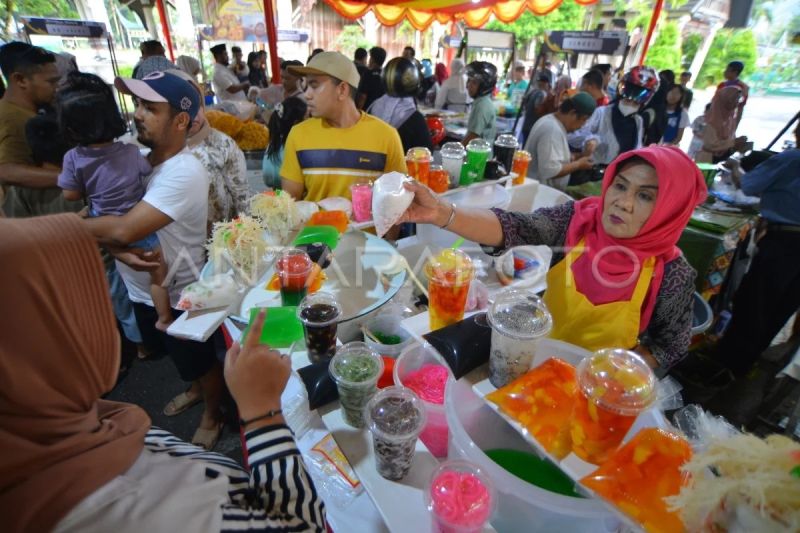 Pasar Pabukoan di Padang