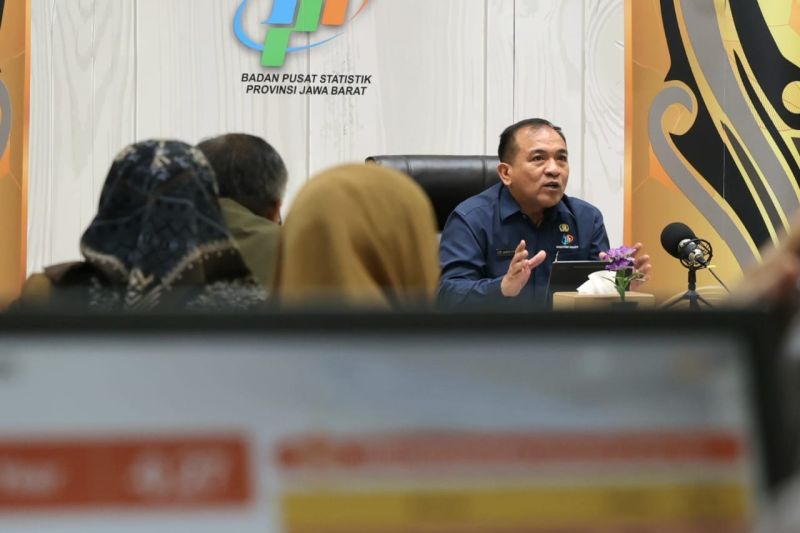 Perdagangan Jawa Barat turun pada awal 2025