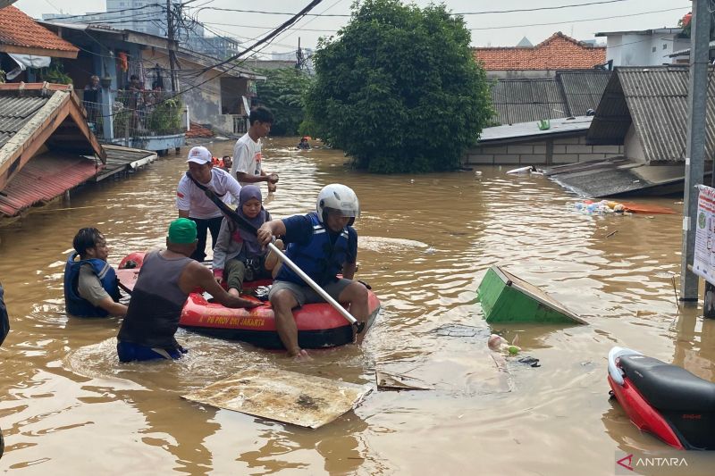 Penyebab banjir di Jakarta, Depok, Tangerang, Bekasi adalah banjir kiriman