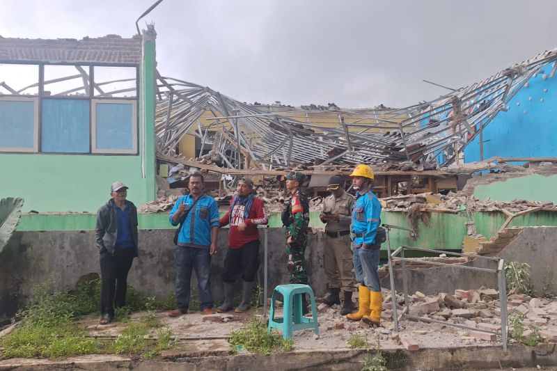 Kemenag Garut inventarisasi sekolah MTsN yang ambruk