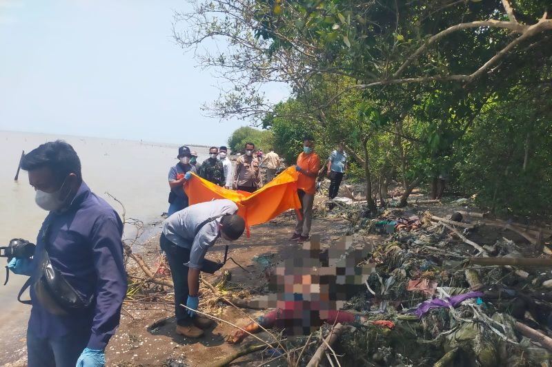 Mayat Perempuan Tanpa Identitas Ditemukan di Pantai Bungko Lor Cirebon