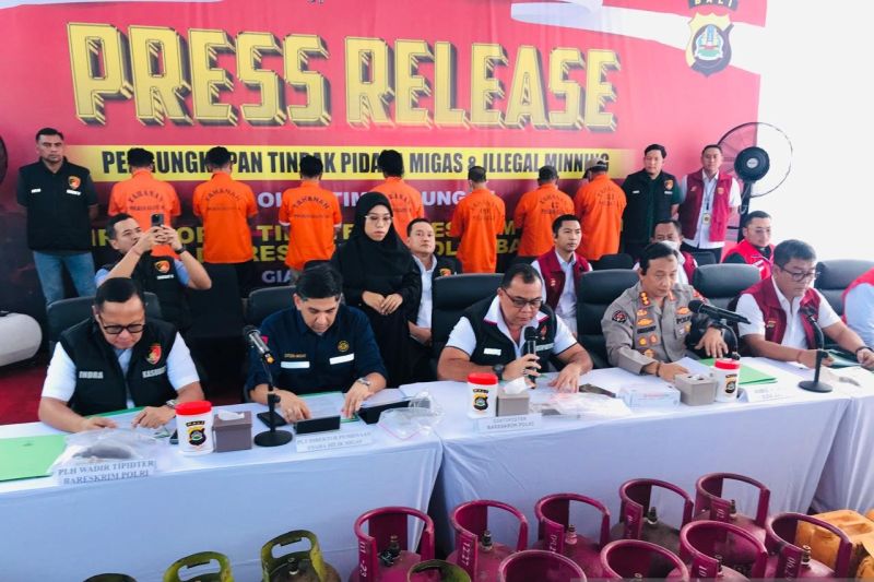Bareskrim Polri Bongkar Sindikat Oplosan LPG di Bali, Omzet Capai Rp3,37 Miliar