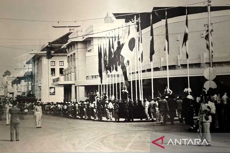 Spektrum - Relevansi Dasasila Bandung dan rekonstruksi tatanan dunia