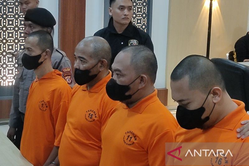 Komplotan pembuat STNK palsu ditangkap Polres Cianjur