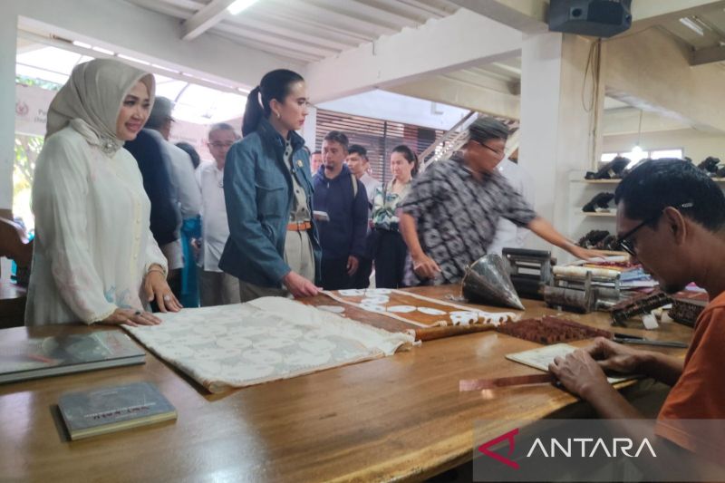 Menpar kunjungi Kota Bandung periksa kesiapan terima wisatawan Lebaran