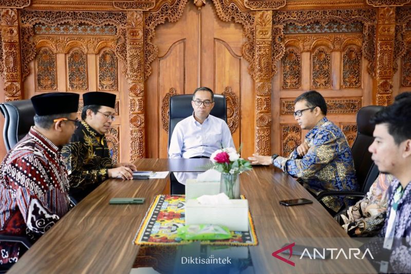 Kemdiktisaintek bersama Forum Zakat siapkan beasiswa bagi mahasiswa tak mampu