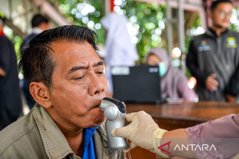 Pemeriksaan kesehatan pengemudi bus