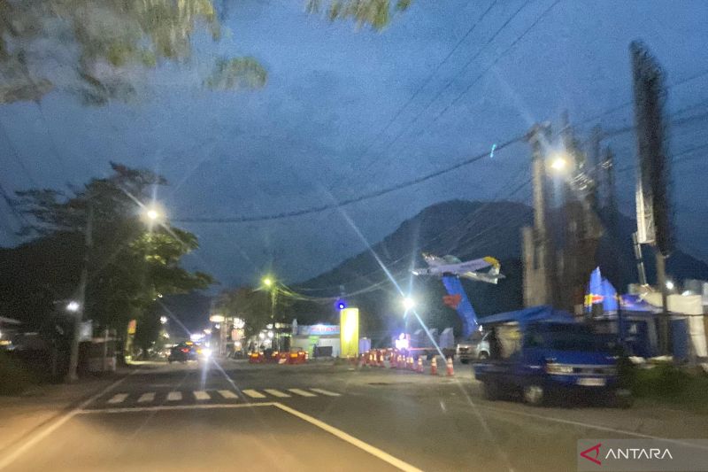 Jalur mudik di Garut landai saat malam takbiran 2025