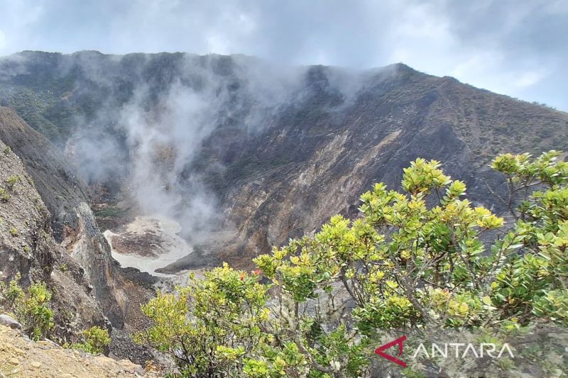 Dengan aturan ketat, Balai TNGC buka kembali jalur pendakian Gunung Ciremai