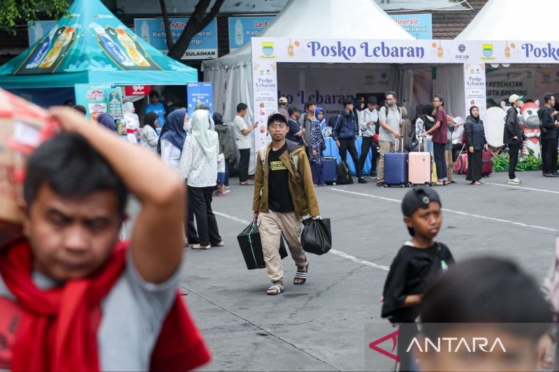 Disdukcapil Kota Bandung mendata pendatang baru usai Lebaran 2025