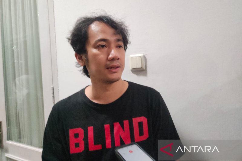 Warga Sukabumi mendatangi Gedung Pakuan laporkan perundungan pada anaknya