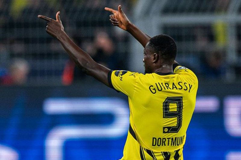 Borussia Dortmund naik ke posisi empat usai telan Wolfsburg 4-0