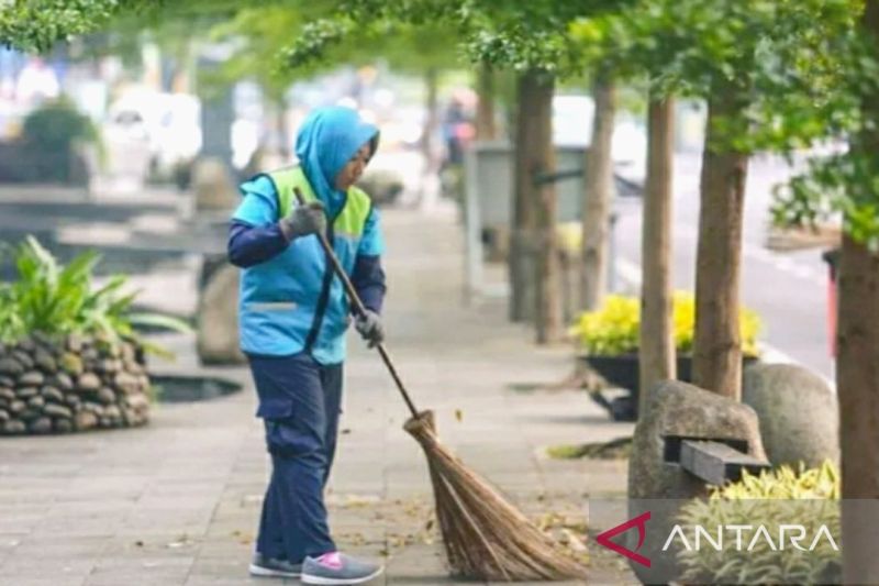 Pemkab Subang naikkan gaji petugas kebersihan, targetkan lingkungan makin bersih