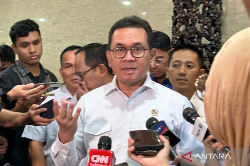 Kemarin, penyebab harga kelapa naik sampai RI-Saudi kerja sama mineral