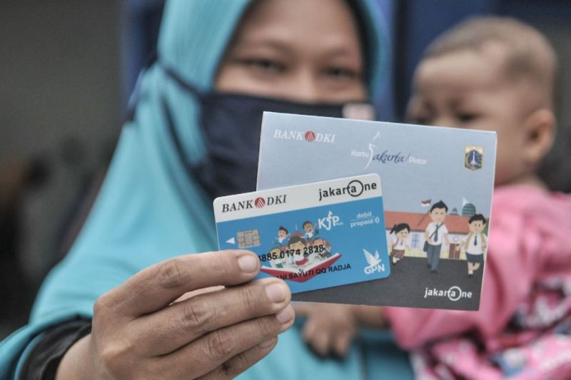 Hukum kemarin, kasus Oriental Circus hingga gangguan sistem Bank DKI