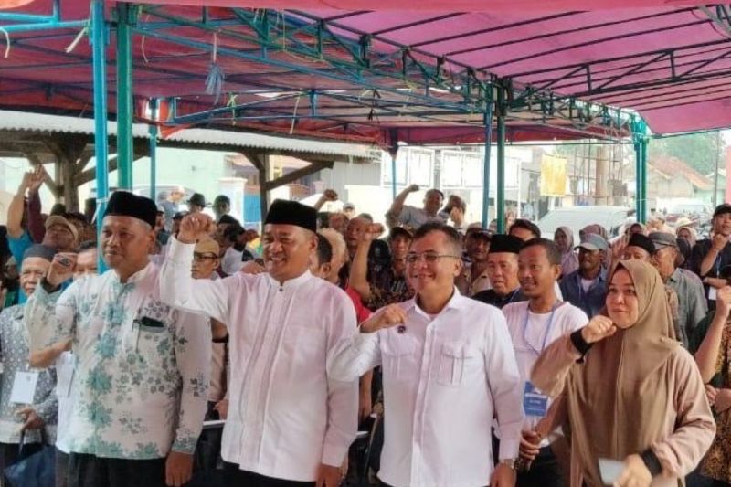 Komisi IX bersama BGN sosialisasi makan bergizi gratis di Bekasi