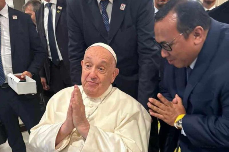 Penasihat Kapolri kenang didoakan Paus Fransiskus saat kunjungan di Katedral