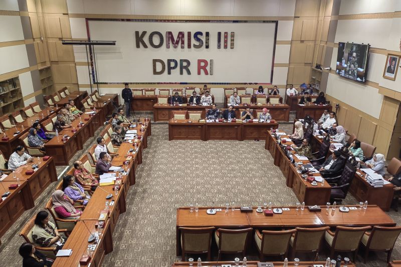 Kasus dugaan pelanggaran HAM, kuasa hukum eks anggota OCI minta pertemuan dengan pendiri Taman Safari