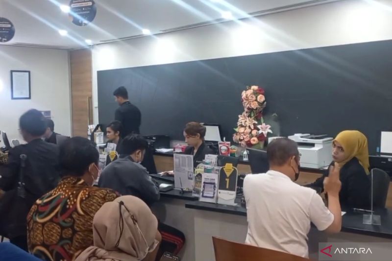 Harga emas Antam hari ini di butik Pulogadung meski harga Rp2 juta lebih