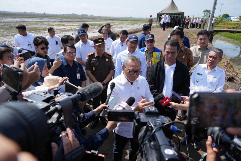 Stok beras cukup, Menko Zulhas: RI tak akan impor beras hingga 2026