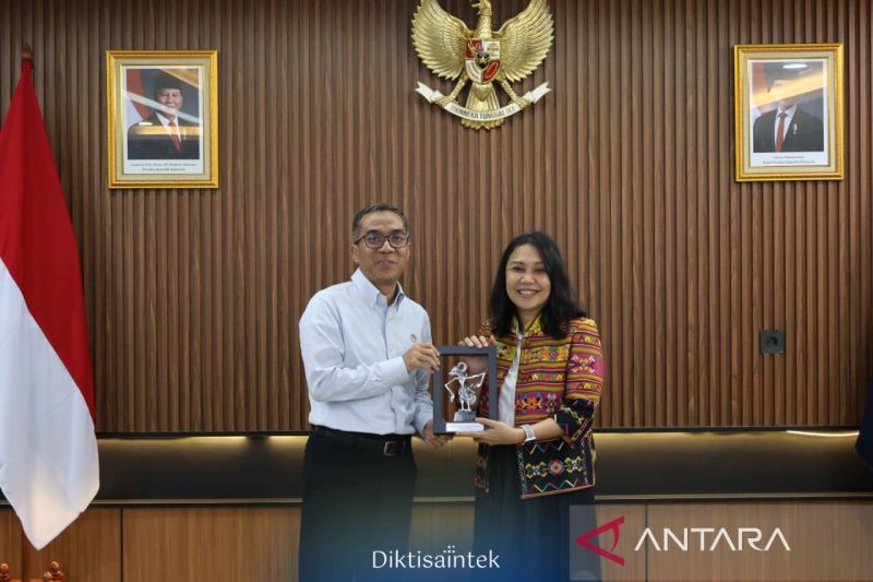 Kemdiktisaintek menggandeng Peruri untuk percepat digitalisasi ijazah