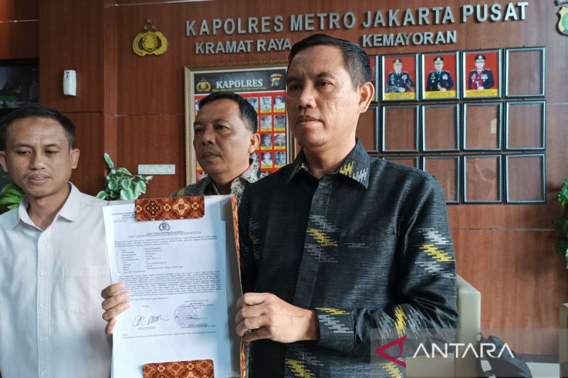 Terkait tudingan Ijazah Jokowi Palsu, Roy Suryo diperiksa polisi