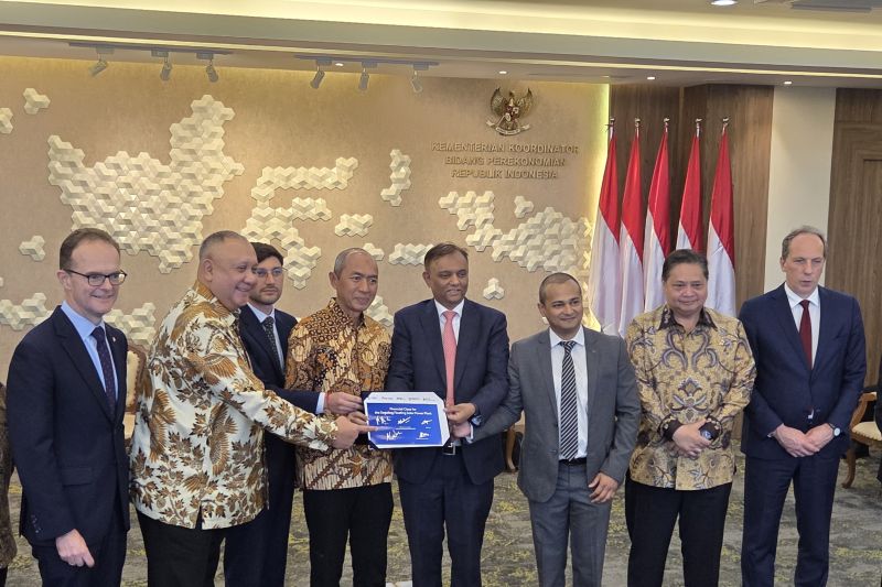 RI dan mitra internasional finalisasi pembiayaan PLTS Saguling di Bandung Barat