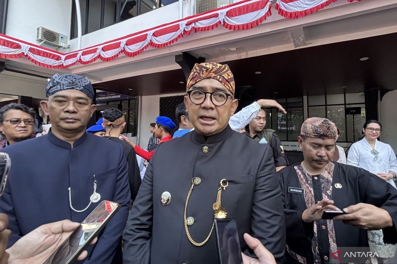 Wali Kota Bandung minta Bobotoh jaga ketertiban saat nobar Persib vs Malut United