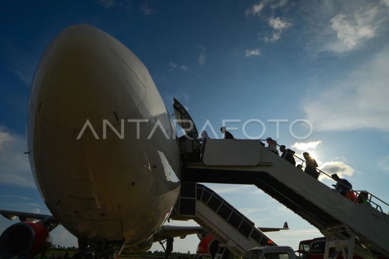 Keberangkatan kloter pertama jamaah calon haji Padang