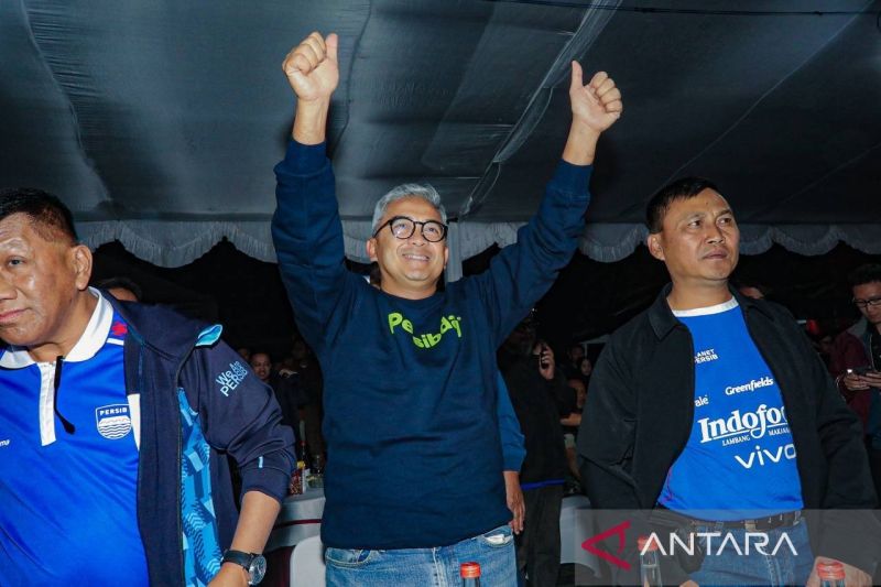 Wali Kota Bandung melarang ASN ikut konvoi Persib juara
